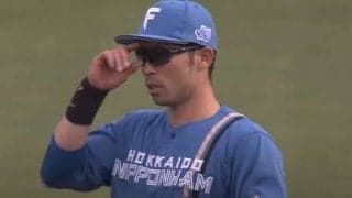 最深部からの“ヒョイ投げ”爆肩が「メジャーレベル」　投手驚愕の伸びが「ヤバすぎ」