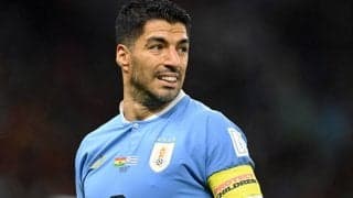 スアレスの息子が迷彩柄の日本代表ユニを着用！上下日本代表コーデで揃える