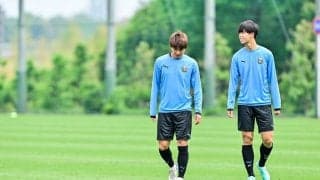 「まだ1、2年目とは思えないほど頼もしい」川崎DF車屋紳太郎が語るDF高井幸大。「すごくいい関係でやれている」と語る18歳は遠慮なく来るが、「かわいいやつです」