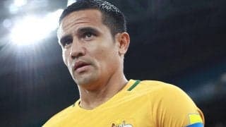 「ぜひ現役復帰して加入してほしい」”日本キラー”の異名を取ったケイヒルのセレッソ大阪ユニ姿が話題！元アーセナルDFセンデロス氏と一緒に訪問