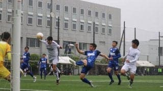 [男子サッカー]   劇的な撃ち合いも桐横大に敗戦