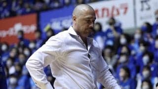 島根のポール・ヘナレHCが1試合の出場停止処分…栗野譲AC兼通訳がHC代行に