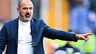 辞任を申し出たスタンコビッチ監督、首脳陣との会談の末に残留を決断