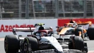 「あそこは絶対に引けなかった」角田裕毅がサイドバイサイドでマクラーレンを押さえ込んだドライビングはリーダーの証