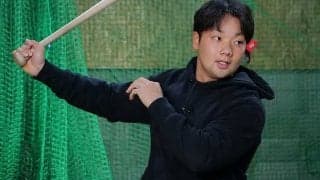 “外角打ち”が身に付く素振り　大阪桐蔭の元主将が推奨…ボール2つ分＆前を向く意識