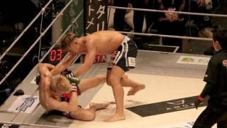 【RIZIN.42】キングカズ次男・三浦孝太、デビュー3戦目で涙の初黒星　YA-MANの“強烈”ラッシュに崩れ落ちる