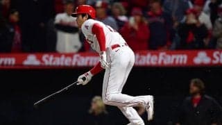 【MLB】大谷翔平、場内熱狂の大飛球も1.5m足りず…　中飛に倒れ大歓声がため息に