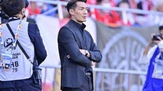 「激アツ。泣かせるじゃねーか！」槙野智章氏の浦和ACL決勝戦での“男気行動”が、「やっぱり熱い漢だよ」と称賛！「持参してきた僕の宝物」に加え、「ラムネあるの可愛い笑」の声も