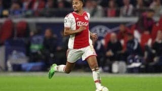 負傷離脱中の冨安に新たな試練？　アーセナルがアヤックスからオランダ代表右SBを獲得か