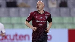 「ゴールデンファミリー」「美しい一家」イニエスタ、神戸での家族ショットが話題に！スペインの母の日に妻と母に感謝