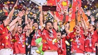 「争奪戦になりそう」浦和レッズのまさかのACL優勝記念グッズが「素晴らしいリサイクル」と大反響！「めちゃくちゃ必死に紙吹雪とったのにこんな可愛いの出るんかい」の声