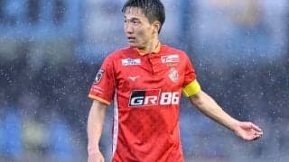 「これは胸熱。本当、勇気が出る」J1名古屋の主将MF稲垣祥が見せたゴールライン際ギリギリでの「稲垣の1ミリ」に賞賛の声！滑り込みながら体を投げ出してチームを鼓舞！