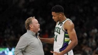 アデトクンボがブーデンホルザー前HCへ感謝「コーチ、有意義な5年間をありがとう」