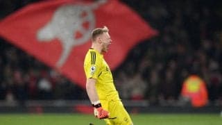 アーセナルがGKラムズデールとの新契約近づく…神セーブ連発で優勝争いに大きく貢献、週給1000万円から大幅増額か
