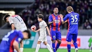 「演出が派手すぎてライブ会場かと思った」FC東京-川崎の試合前の「花火＆ドローン特別演出」が大反響！「ここだけ見に国立行きたかった」などの声