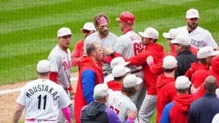 【MLB】舌を出し“挑発”が乱闘劇の「引き金になったようだ」　激怒のハーパーら退場に