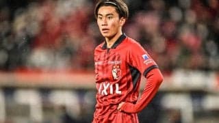 「かっこよすぎます」鹿島MF荒木遼太郎が「渋谷センター街プライベートショット」公開！ 黒いパーカーでの街中写真に、「こんなイケメンが歩いてたら一回止まる笑」の声