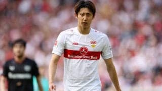 「こんなプレーに心揺さぶられる」伊藤洋輝の執念のボール奪取にスタジアムも大歓声！「これだからディフェンスはかっこいい」