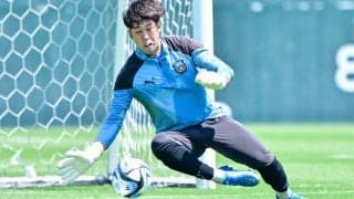 「雨でおいしかった」川崎GK早坂勇希がFC東京との練習試合での悪環境を歓迎した理由。GKだからこそ、試合出場の状況を想定する姿勢を語る……好プレー指摘も、課題を口に