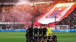 菅原由勢の眼前で敗戦のAZファン暴徒化、柵を破壊しスタンドの関係者エリア侵入「彼らをサポーターとは呼ばない」