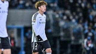 「こんなん蹴れるん!?」J1横浜FMのDF永戸勝也の「無回転の直接FK弾」の軌道がエグすぎる！ 本田圭佑、三浦淳宏を彷彿とさせる「悪魔の左足」にファン驚愕