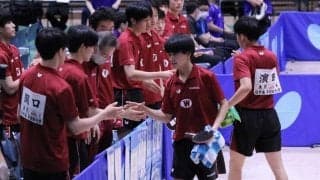 フルセットの激闘を制す　チーム力で法大を撃破