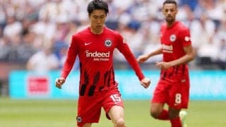 「すげー落ち方」「これはお見事」鎌田大地が2戦連発の強烈ドライブミドル炸裂！ ブンデス2桁ゴールに王手「シュートがやっぱり上手い」