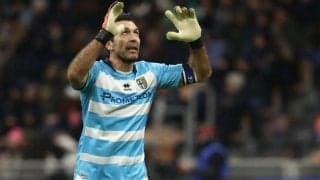 「彼ほどのGKでも…」45歳のレジェンドGKブッフォンが味方のPKを直視できない姿が反響「まだ現役なことが一番の驚き」