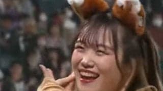 “全身きつね”に着替えたチアが「天使やん」　腰フリフリに大接近「マジで可愛い」