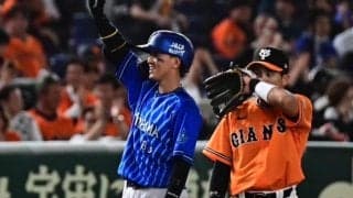 驚異の打率.364…10年目で覚醒のDeNA27歳　塁上でのパフォーマンスに込めた思い