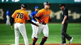 岡本和真の「弾道がすごすぎる」　打った瞬間…東京D熱狂の一撃は「全て完璧」