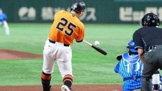 岡本和真が特大の9号　3試合連発でセ・トップに並ぶ…強烈カチアゲ弾にスタンド騒然