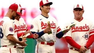 【MLB】大谷翔平に“主役”譲った気遣いが「美しい」　トラウトの自然な行動が「紳士ですね」