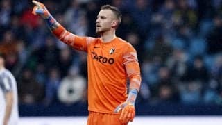 ラヤ後釜か…ブレントフォードのフライブルク正GK獲りが決定的に