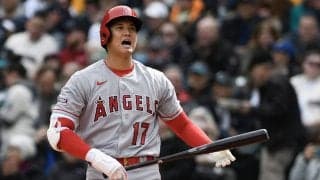 【MLB】大谷翔平、右ひざ付近に152キロ死球直撃で絶叫・苦悶の表情　「すべてのファンが息を呑んでいる」と実況