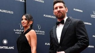 「今日も綺麗だ」「仲良しだな」メッシと妻がラブラブショット！ 休暇でバルセロナに降臨し世界的スターとも記念撮影「どっちがスターか分からない」