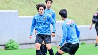 昨年の等々力最終戦で、イニエスタから家長昭博にユニフォーム交換の要望出ていた…神戸戦に向け川崎が公開練習、柏戦で負傷の登里享平もメニューを消化