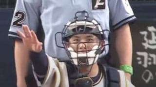 「こんな事ある？」　時が止まった“ハプニング”に全員困惑「絶対珍プレー行き」