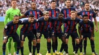 バルセロナが日本に向けて出発！リーガ最終節を戦ったばかりの選手たちは機内でリラックス