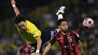 5ゴールが行き交った「ベスト45分間」が生まれた理由【両チーム合計9ゴールのスペクタクルを導いた「ミシャ」の手腕】(1)