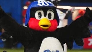 つば九郎の「中身の年齢がバレる」　“きつねダンス”コラボにファン爆笑「シュールすぎ」