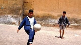 男子上級生を抑えて「ペレ杯」を獲得した小学生時代の日本女子代表選手【日本と世界を取り巻く「リフティング事情」】(1)