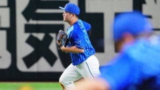 忍者捕球→回転爆肩が「何度見ても理解できない」　打者天仰ぐ“連続技”は「派手にヤバい」