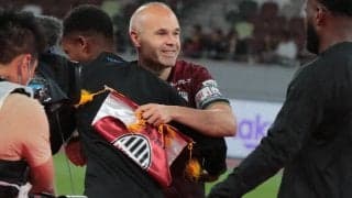 「かわいすぎやろぉ」神戸イニエスタ、試合外での神対応にもファン注目「イニ様にこんなかわいいポーズさせるなんて」