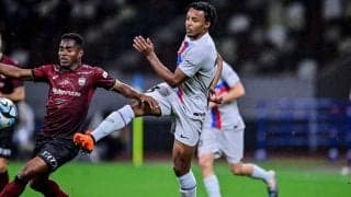 「情報量多すぎるw」バルセロナDFが公開した「渋谷でのフリーザとの“記念写真”」が世界的反響！「フリーザより強そう」「この写真、どういう状況？ｗ」と驚きの声