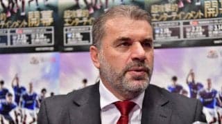 「ユニ持つまでは夢だろって思ってた」トッテナムのユニフォームを持つポステコグルー監督の就任ショットに「こう見ると実感湧くね」の声……「頑張れBOSS！」とエールも