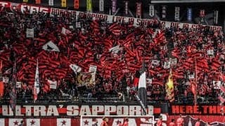 「すしざんまいしてんのかと思った（笑）」J1札幌の試合前集合写真に「雰囲気が良いチームの写真だっ」と称賛の声！ 「イチャコラしてるなw」など突っ込みの声