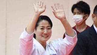 【空手】道着に袖を通せない日々も…形の“女王”大野ひかる、苦しみ乗り越え涙の金　4年ぶり日本開催の「プレミアリーグ」