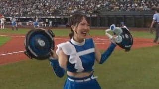 ひつじ耳チアがあっ…ポトリ照れ笑い「か、かわいい」　笑顔忘れぬ「プロ根性が素敵」