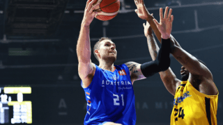 茨城の大黒柱、ジェイコブセンの契約継続発表「早く皆さんにお会いしたいです」